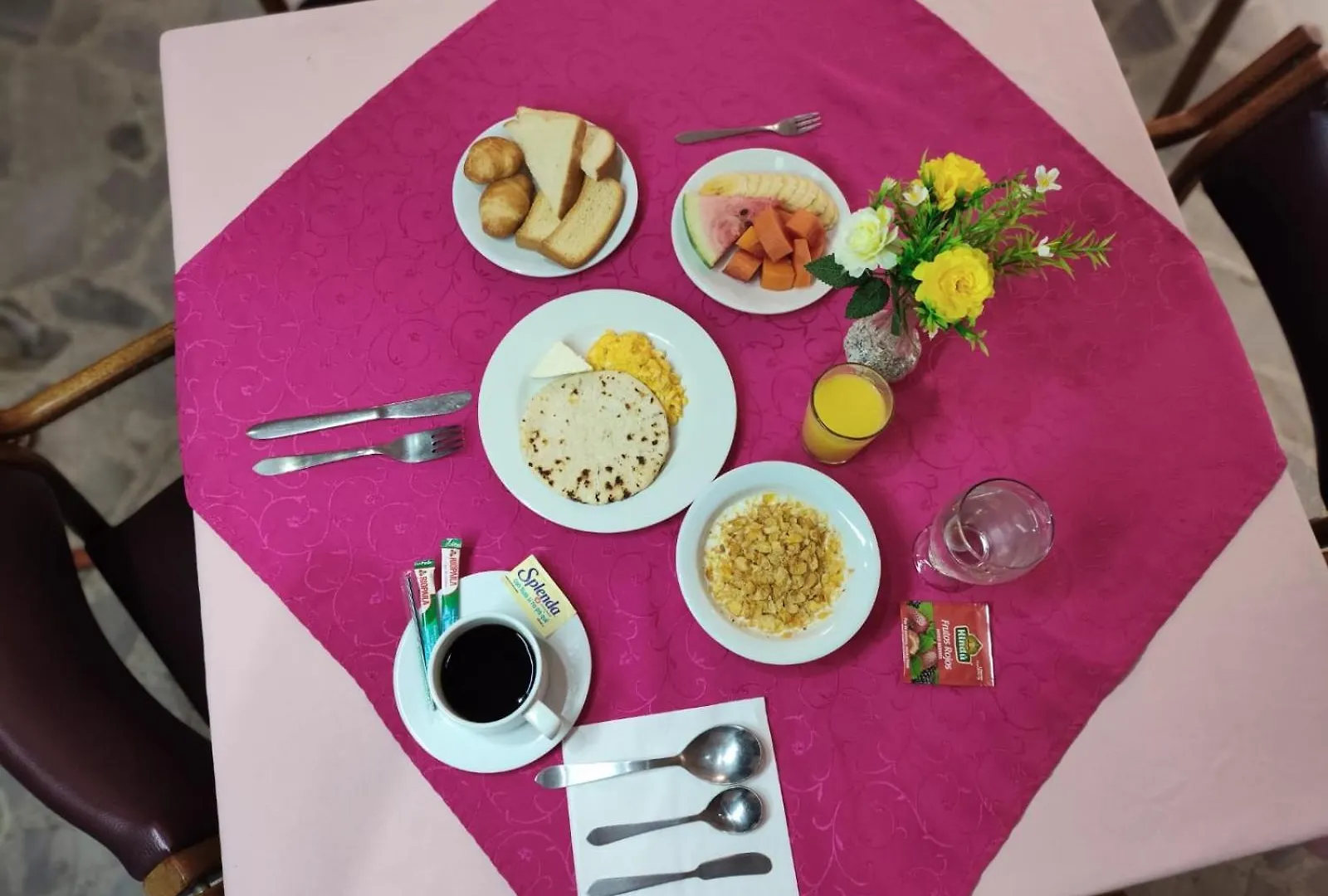 ****  Gran Hotel Medellín Colombia