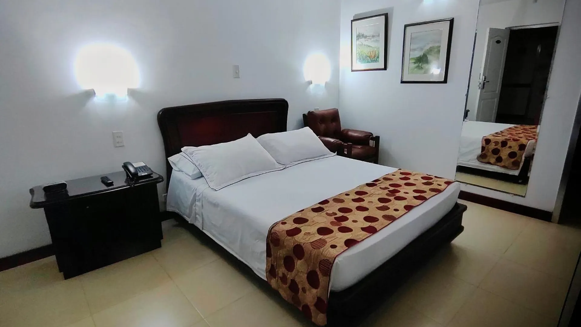 Gran Hotel Medellín 4*,  Colombia