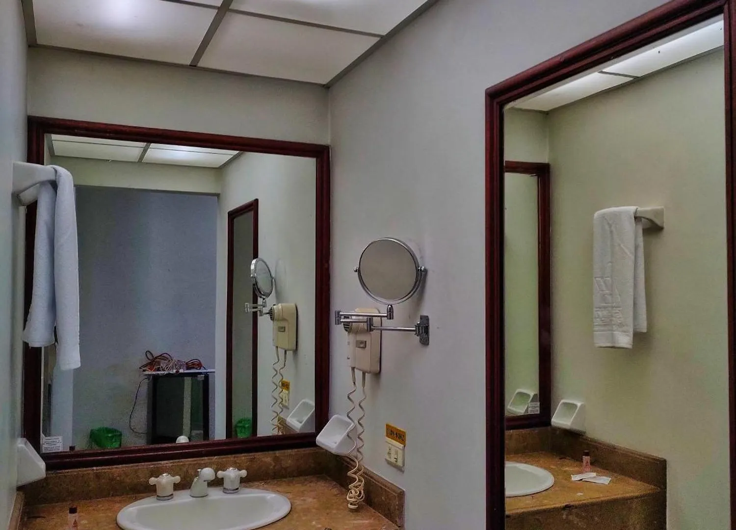 ****  Gran Hotel Medellín Colombia