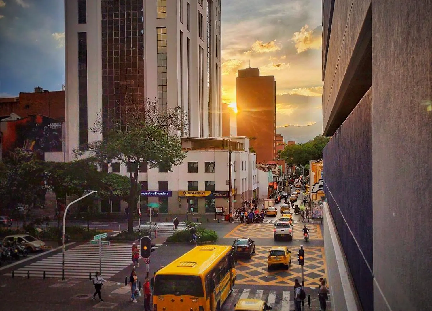 Gran Hotel Medellín 4*,  Colombia