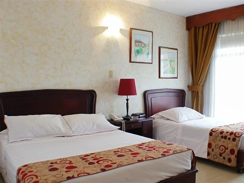 Gran Hotel Medellín 4*,