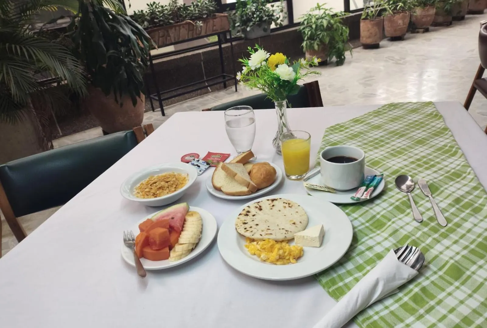 ****  Gran Hotel Medellin Colombia